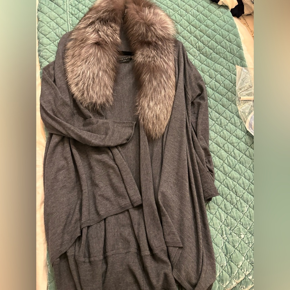 Alica and olivia soft open sweater